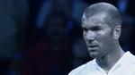 Et klip fra Douglas Gordons og Philippe Parrenos film 'Zidane: A 21st Century Portrait' fra 2006. I filmen følger man den franske midtbanespiller i kamp gennem synkroniserede optagelser fra sytten forskellige kameraer. Og man kommer indimellem tæt på, som her. Foto: Douglas Gordon/Zidane: A 21st Century Portrait