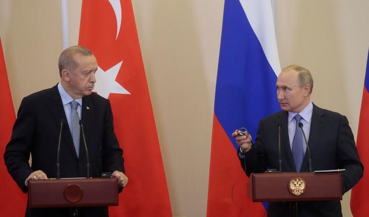 Den tyrkiske præsident Recep Tayeb Erdogan og den russiske præsident Vladimir Putin.  Foto: Sergei Chirikov/Ritzau Scanpix