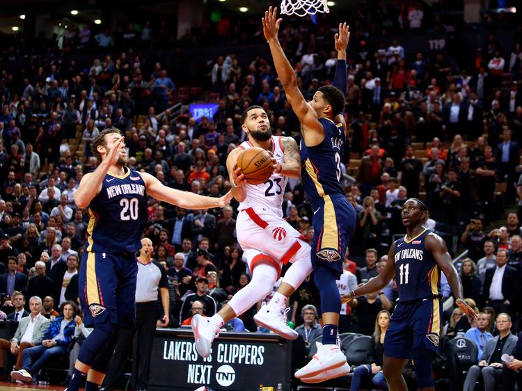 Toronto Raptors' Fred Van Vleet (23) var afgørende for sit holds sejr i NBA-premieren natten til onsdag dansk tid. Han blev noteret for 34 point.  Foto: Vaughn Ridley/Ritzau Scanpix