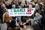 De unge er ofte gået på gaden, når politikerne har varslet nedskæringer i SU'en. Billedet er fra en demonstration på Rådhuspladsen i København i 2016.
   Foto: Jens Dresling/POLFOTO