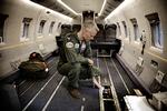 Det danske militær skal hjælpe FN-mission i bl.a. Mali. Her ses   besætningen på et dansk overvågningsfly (arkivfoto). Foto: Martin Lehmann/POLFOTO