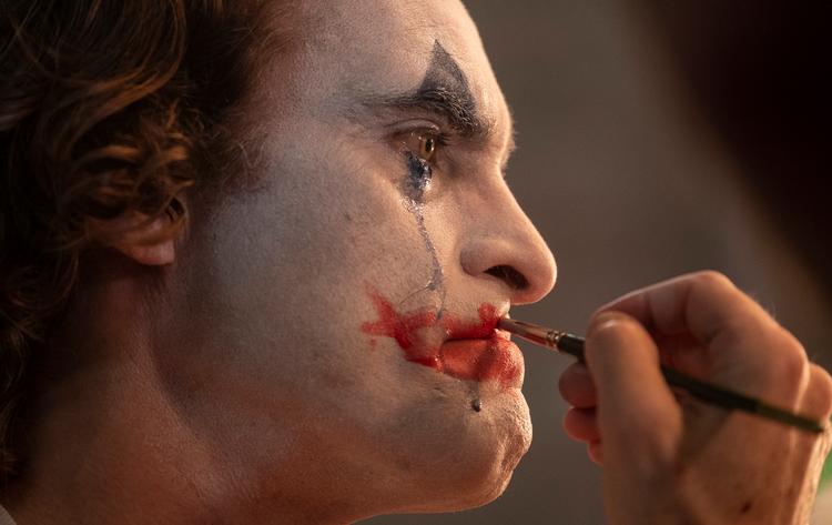 Joaquin Phoenix spiller i filmen Joker hovedrollen som den sindslidende Arthur Fleck, der udvikler sig til massemorder. Foto: Niko Tavernise/Niko Tavernise