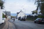 Det er på Strandvejen i Nordsjælland, at to pelse blev stjålet af en person, der ligner Hollywood-skuespilleren Ben Kingsley. Arkivfoto. Foto: Jonas Olufson/POLFOTO