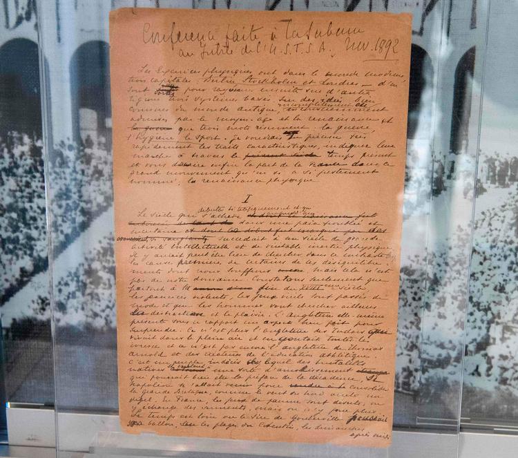 Det 14 sider lange manuskript blev skrevet af Coubertin som en tale, han holdt i 1892 i anledning af femårsjubilæet for den franske atletiksammenslutning. Foto: Mark Ralston/Ritzau Scanpix