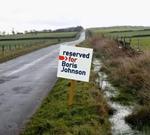 Mr. G - engelsk pro-europæer - har lagt dette foto på Twitter som en kommentar til Boris Johnsons løfte om at lægge sig til at dø, hvis Brexit ikke er fuldbragt på torsdag. Og det er det, surprise, ikke.  Foto: Mr G (Twitter)