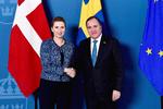 
    Statsminister Mette Frederiksen og den svenske kollega Stefan Lofven. Foto: Tt News Agency/Ritzau Scanpix