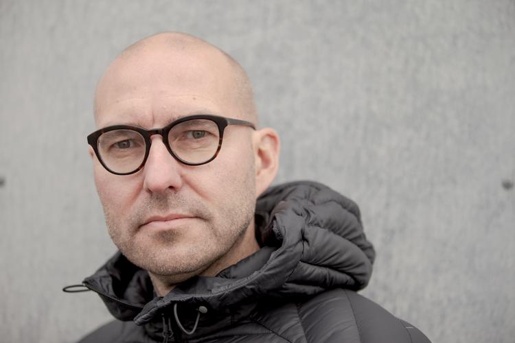 Peter Ernstved Rasmussen har skabt nichemediet olfi.dk, der i det seneste år har leveret en imponerende stribe af historier om nepotisme og inhabilitet i det danske forsvar.  Foto: Miriam Dalsgaard