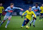 Det lykkedes ikke Hany Mukhtar at overliste Kees Luijckx og Sønderjyske, der er klar til pokalkvartfinalerne for sjette gang.
   Foto: Liselotte Sabroe/Ritzau Scanpix