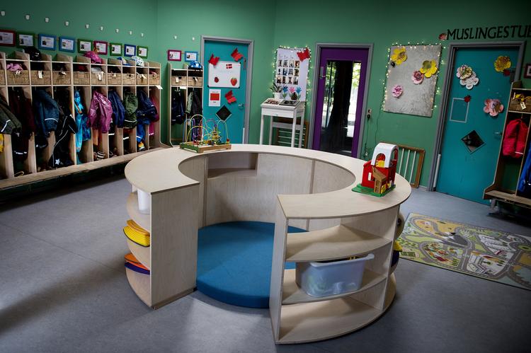 En dreng fik i alt seks minutters udviklende voksenkontakt i løbet af syv timer og otte minutter på en dag i en daginstitution. Det viser et program, som TV2 står bag, og hvor det har fået lov til at sætte kameraer op i to daginstitutioner i Jylland.  Foto: Liselotte Sabroe/Ritzau Scanpix