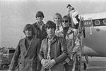 Bee Gees mellemlander i Kastrup i februar 1968. Deres dansable falsetsange hittede verden over og karrieren tog især fart med Travolta-discofilmen ’Saturday Night Fever’ fra 1977. 
   Foto: Christen Hansen