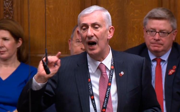 62-årige Lindsay Hoyle bliver det britiske parlaments nye formand. Han er den forhenværende formands modsætning, vurderer professor ved CBS Edward Ashbee. Foto: Pru/Ritzau Scanpix