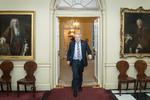 Boris Johnson på vej ud fra mødet med dronningen.  Foto: Stefan Rousseau/Ritzau Scanpix