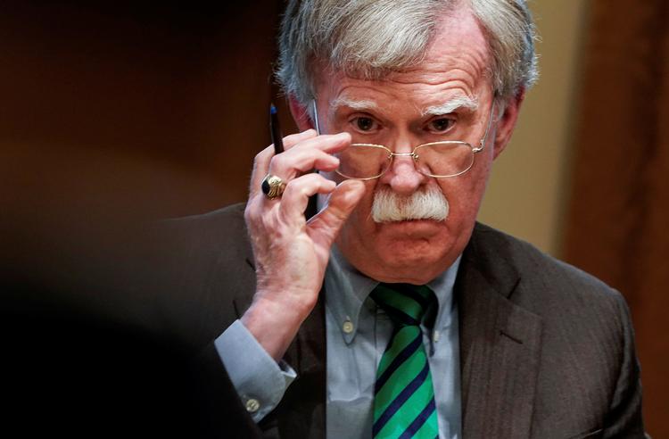 Den forhenværende nationale sikkerhedsrådgiver John Bolton er i dele af det republikanske parti en stjerne. Derfor vil et vidneudsagn fra ham være af stor værdi for Demokraternes forundersøgelse af en mulig rigsretssag mod Trump.   Foto: Joshua Roberts/Ritzau Scanpix