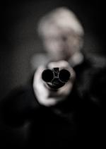  Privatopdageren Thomas Ravn bliver revet ud af sin husbådsidyl i Christianshavn Kanal, da en snigskytte pludselig går amok på Christianshavn.
   Foto: Jonas Olufson/POLFOTO