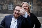 Optimismen er i top på dag 1. Simon Emil Ammitzbøll-Bille og Christina Egelund på vej ind på Christiansborg torsdag morgen.  Foto: Jens Dresling/POLFOTO