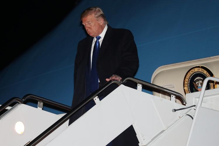 USA's præsident, Donald Trump, mødes af sarkastiske bemærkninger oven på meldingen om, at han overvejer at takke ja til en invitation fra Ruslands præsident, Vladimir Putin, til at overvære den årlige militærparade i Moskva på årsdagen for afslutningen af Anden Verdenskrig. Foto: Jonathan Ernst/Ritzau Scanpix