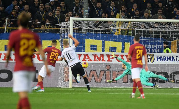 Med sit 5. mål for Parma slog Andreas Cornelius 2-0-sejren over AS Roma fast. Foto: Alberto Lingria/Ritzau Scanpix