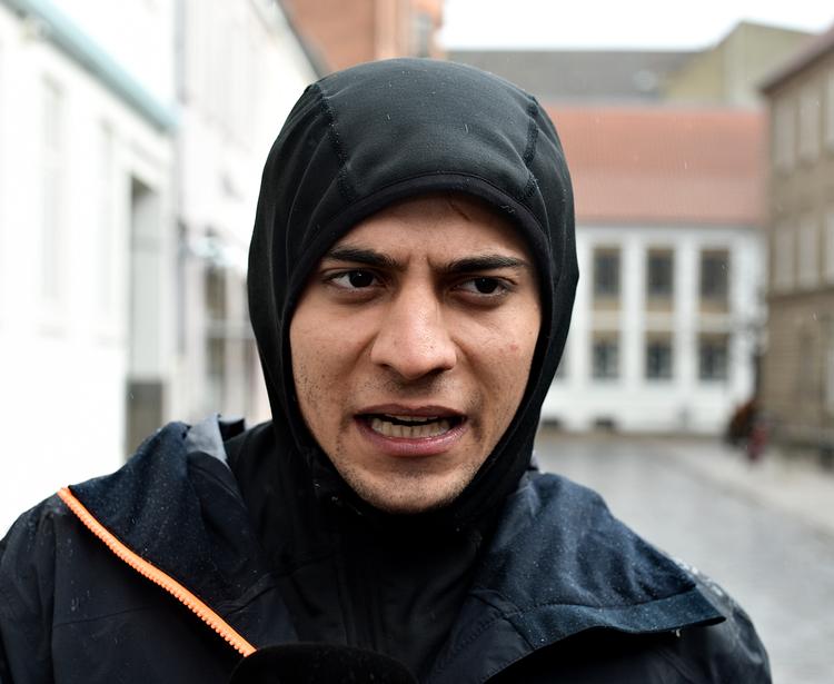 Digter og provokatør Yahya Hassan er en ener i dansk litteratur. Derfor ved alle, hvem man taler om, hvis man bare siger ’Yahya’. Foto: Ernst van Norde/POLFOTO