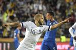 Finlands Teemu Pukki jubler over sin scoring mod Italien 8. september, men finnerne tabte ved den lejlighed 1-2 hjemme i EM-kvalifikationen.   Foto: Lehtikuva/Ritzau Scanpix