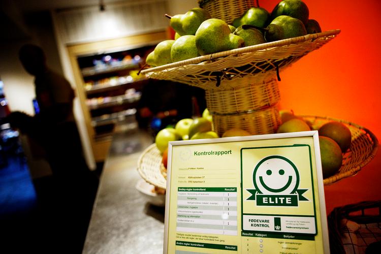 Mærkningsordninger kan fungere fint for fødevarer, men det er lidt mere kompliceret med firmaer brug af digitale tjenester og persondata.

   Foto: Thomas Borberg/POLFOTO