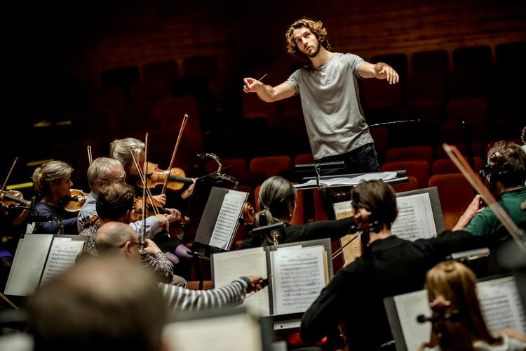 Schweiziske Lorenzo Viotti fotograferet under en orkesterprøve for to år siden med DR SymfoniOrkestret. Arkivfoto Mads Nissen