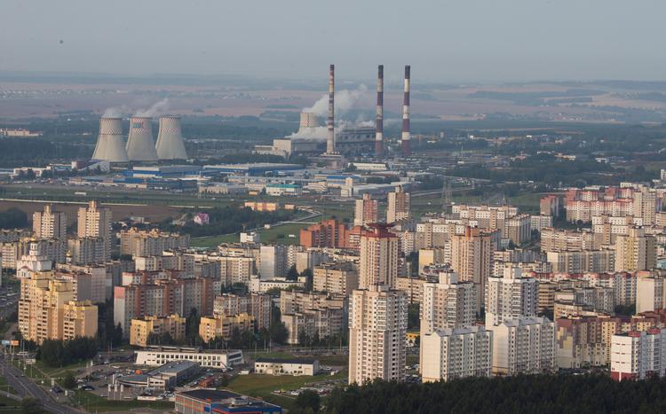 Et gasdrevet kraftværk i Minsk i Hviderusland. Fra 2021 vil projekter som dette ikke kunne få finansiering fra EU's udlånsbank, EIB. Foto: Vasily Fedosenko/Ritzau Scanpix
