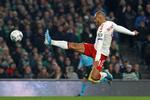 Med et flot mål sikrede Martin Braithwaite danskerne 1-1 mod Irland i en uskøn indsats, der dog sikrede dem en plads ved EM 2020.
   Foto: Lorraine O'sullivan/Ritzau Scanpix