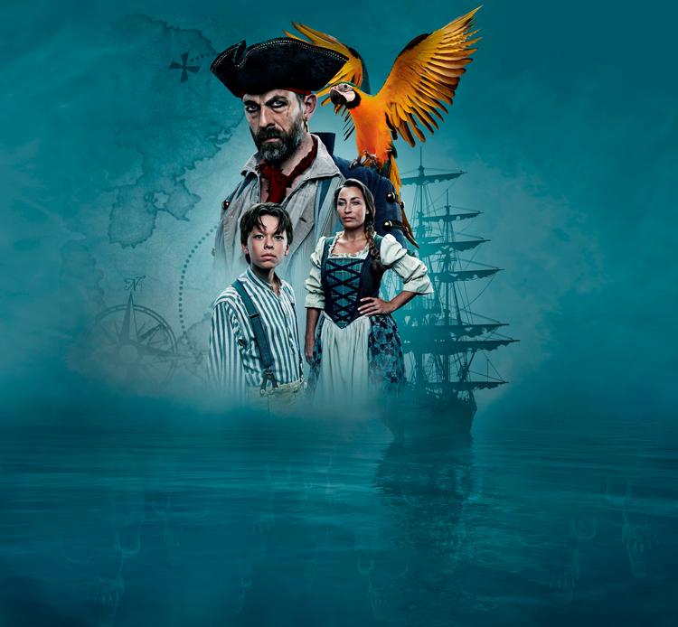 »Jeg så for nylig ’Skatteøen’ med min datter på Folketeatret, hvor kvinder enten er prostituerede eller nogle, du bare kan tage på brysterne eller klapse i røven. Det er helt horribelt at sende den slags afsted i 2019 til børn og unge«, siger Jon Stephensen.  Foto: Folketeatret/PR