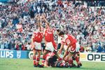 De danske spillere jubler over Kim Vilforts scoring til 2-0 i EM-finalen mod Tyskland i 1992.

   Foto: Kim Agersten/POLFOTO
