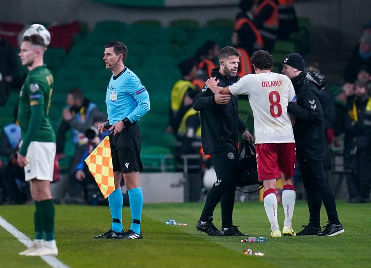 Thomas Delaney måtte forlade banen i Dublin allerede i 1. halvleg.  Foto: Liselotte Sabroe/Ritzau Scanpix
