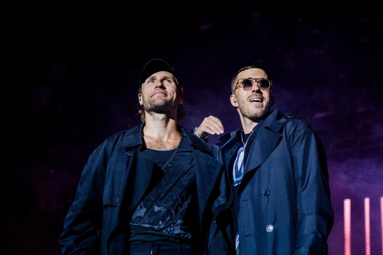 1. december tilføjer Nik & Jay sangen ’Tropicana’ og samler dermed alle årets singler til deres sjette album. Som de spiller fra ende til anden i det gamle Radiohus på Rosenørns Allé. Arkivfoto Per Lange