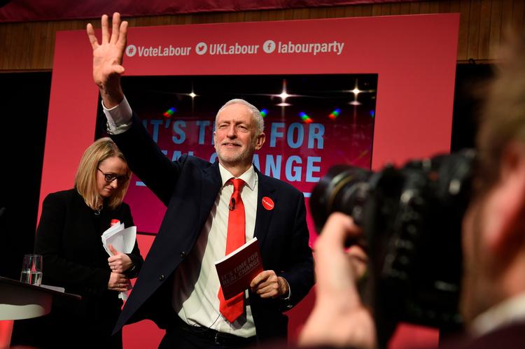 
  Jeremy Corbyn på Birmingham City University, hvor han fremlagde Labours bud på fremtidens politik,  inden det nationale valg 12. december.  Foto: Oli Scarff/Ritzau Scanpix