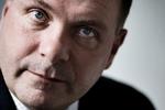 Venstres tre medlemmer af EU-Parlamentet er splittet, når der skal stemmes om ny EU-Kommission. To stemmer for, Gade stemmer gult.  Foto: Valdemar Jørgensen/POLFOTO