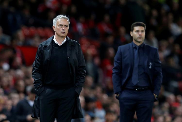
Mauricio Pochettino (th.) blev i denne uge sparket ud af Premier League-klubben efter en række af skuffende resultater. Ny man i managerstolen er José Mourinho (tv.).   Foto: Andrew Yates/Ritzau Scanpix