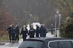 Politiiet ved Brøndby Strand sidste lørdag, hvor den 25-årige mand blev fundet skuddræbt.  Foto: Presse-fotos.dk/Ritzau Scanpix