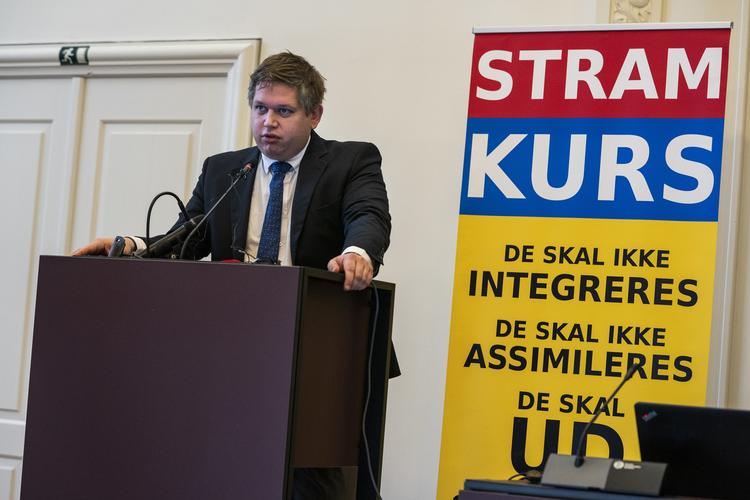 Partileder Rasmus Paludan holder rigskongres i Landstingssalen på Christiansborg lørdag den 23. november 2019. Der skal vælges 12 medlemmer til rigsledelsen. Partiet kom ikke i Folketinget ved valget 5. juni. Foto: Martin Sylvest/Ritzau Scanpix