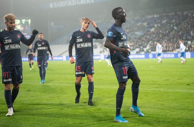 Awer Mabil efter sin scoring til 2-0.
   Foto: Claus Fisker/Ritzau Scanpix