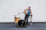 Ni kunstere har fået knap 700.000 kr. for deres musikalske værker. Anton Eger er blandt vinderne, som vandt for sit album 'Æ. Foto: Dave Stapleton