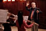 James Galway, da han underviste musikskolebørn i Radiohuset i København i 2005. Foto: Jacob Ehrbahn/POLFOTO
