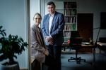 Miljøminister Lea Wermelin og fødevareminister Mogens Jensen deles om et ministerium, der er vigtigt for den grønne omstilling.
    
   Foto: Mads Nissen/POLFOTO