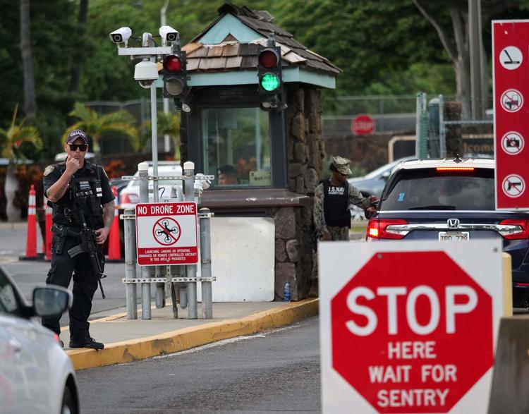 To er døde og en tredje såret efter skyderiet på Pearl Harbor.
   Foto: Ronen Zilberman/Ritzau Scanpix