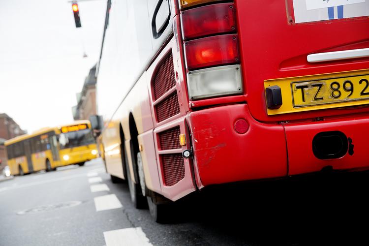 De almindelige busser bliver i et forsøg erstattet med selvkørende busser i Aalborg, hvor man i første omgang tester tre af slagsen. Foto: Thomas Borberg/POLFOTO
