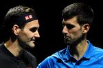 Roger Federer og Novak Djokovic har aldrig været perlevenner, og uden for banen er der nu også opstået en situation, som de er uenige om. 
   Foto: Toby Melville/Ritzau Scanpix
