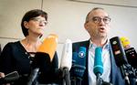 Saskia Esken og Norbert Walter-Borjans skal bekræftes som det tyske socialdemokratis nye formænd på et landsmøde fredag. De vil forhandle om en fire-punktsplan med CDU.   Foto: Kay Nietfeld/Ritzau Scanpix