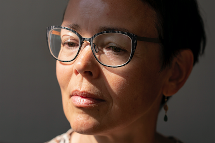 I Anita Furus opfølgning til debuten følger vi igen Ruth, der er på sporet af sig selv og sin fortid. Pressefoto Lærke Posselt