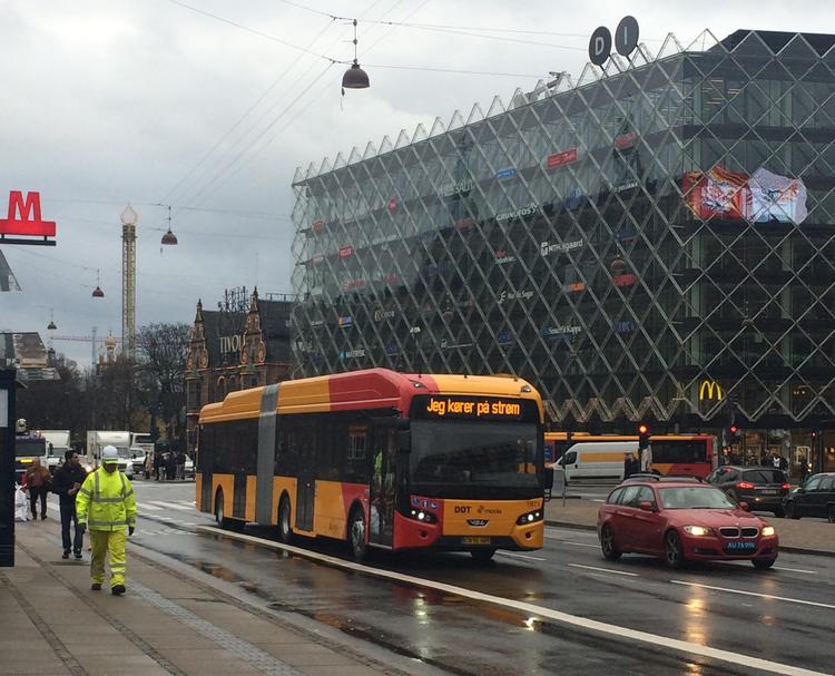 I dag indsættes 48 nye elbusser på linje 2A og 18, som er to travle busruter, der kører i København og på Frederiksberg.  Foto: Movia