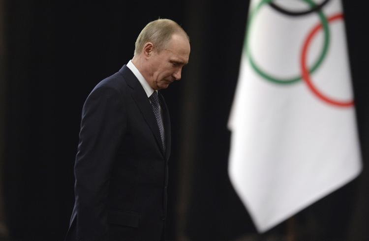 Det skal have hårde konsekvenser, når der bliver snydt med doping, mener direktør i Team Danmark Lone Hansen. På billedet ses den russiske præsident, Vladimir Putin til et IOC-event.  Landet udelukkes fra OL i 2020 og vinter-OL i 2022.  Foto: Alexander Nemenov/Ritzau Scanpix