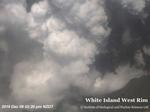 Udbruddet på White Island skete voldsomt og pludseligt, selv om undergrunden var begyndt at rumle i dagene op til. Foto: Social Media/Ritzau Scanpix