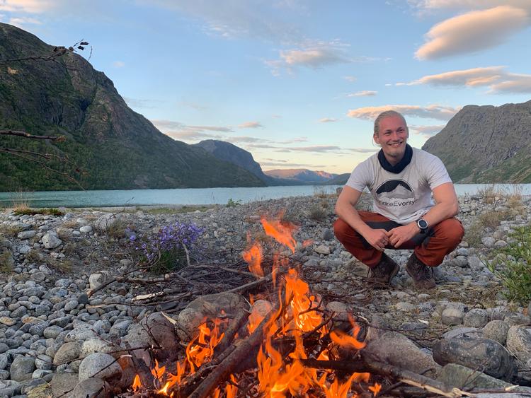 Peter Saager Kjærbye har stiftet vandrefirmaet VandreEventyr sammen med tre venner. De arrangerer ture i Norden til for eksempel nationalparkerne Dovrefjell og Jotunheimen i Norge og Skåneleden i Sverige Foto: Privat