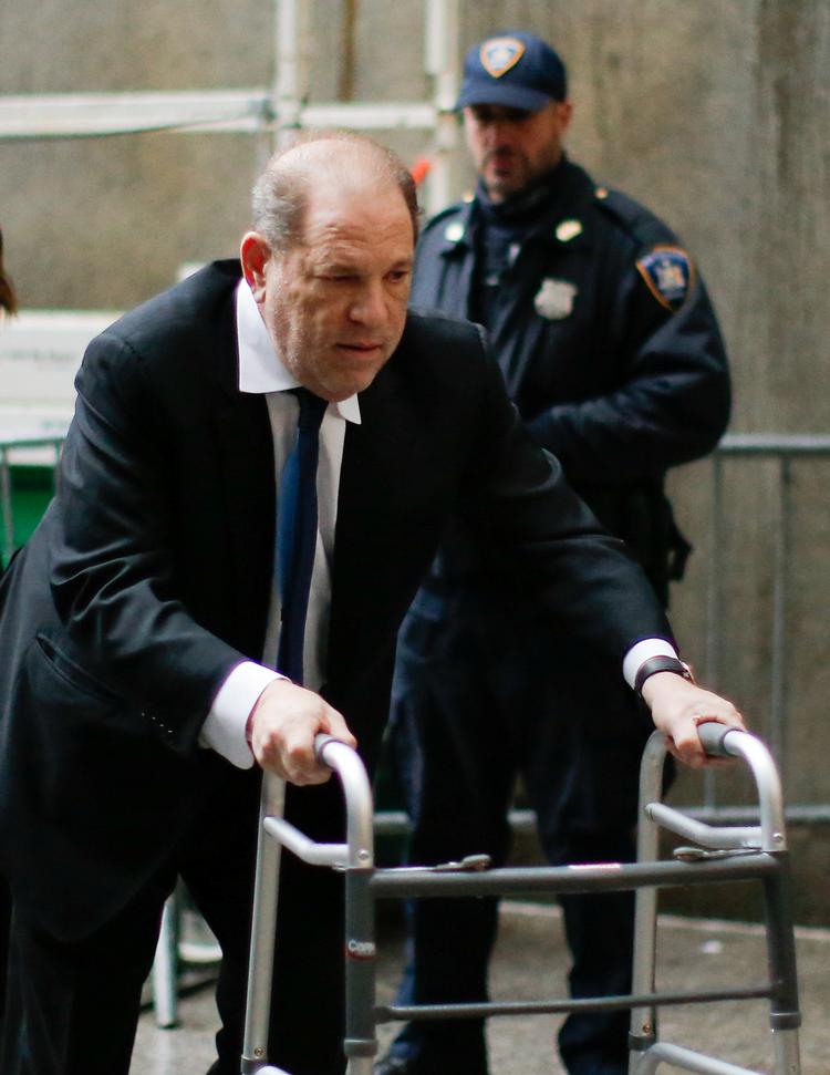 Harvey Weinstein på vej til retsmødet i New York. Foto: Eduardo Munoz/Ritzau Scanpix